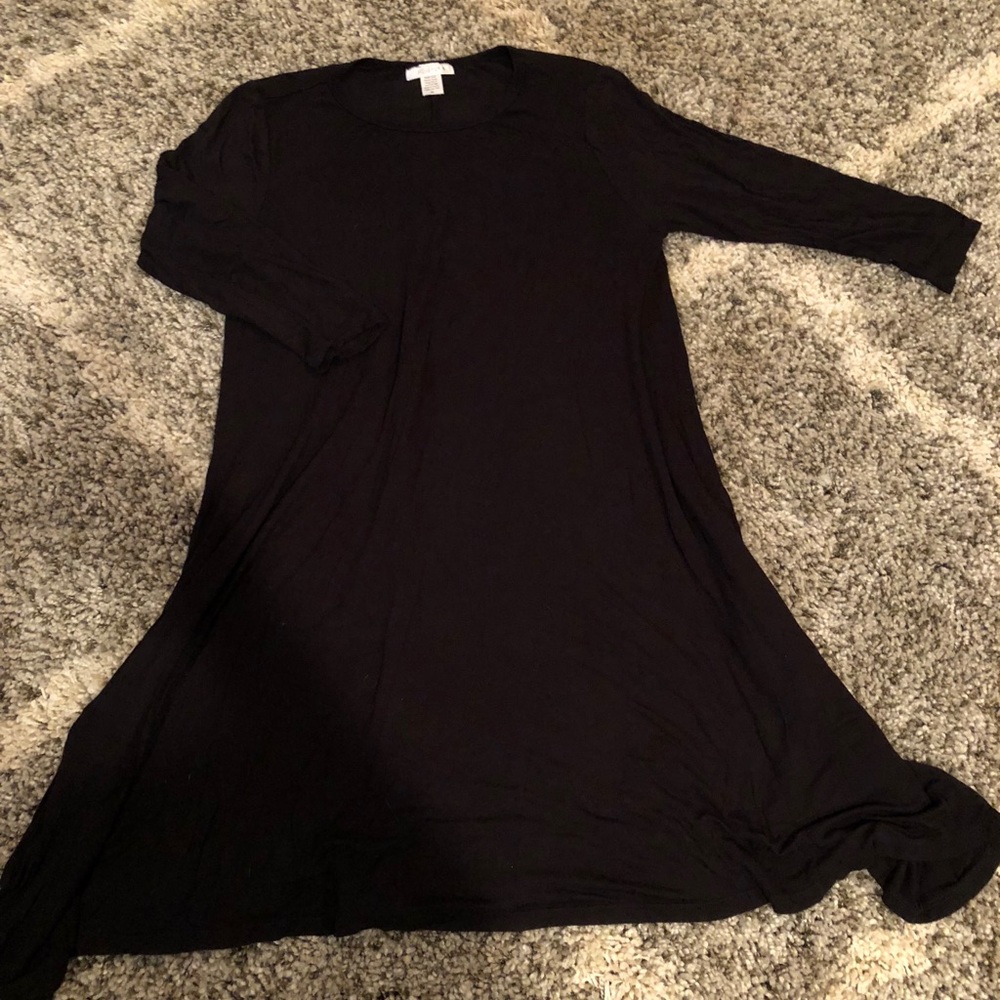 Honey & Lace Black Swing Dress